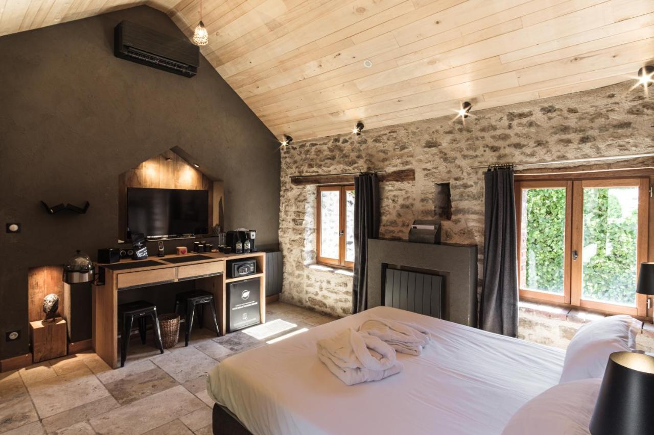 Le Domaine Des Pres Verts Suites & Chambres Avec Jacuzzi Privatif Jouey ภายนอก รูปภาพ