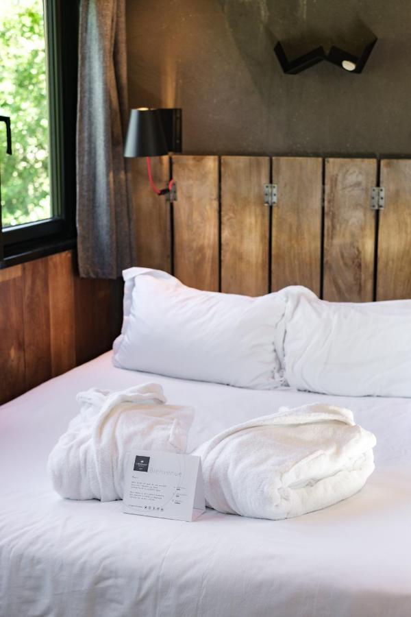 Le Domaine Des Pres Verts Suites & Chambres Avec Jacuzzi Privatif Jouey ภายนอก รูปภาพ