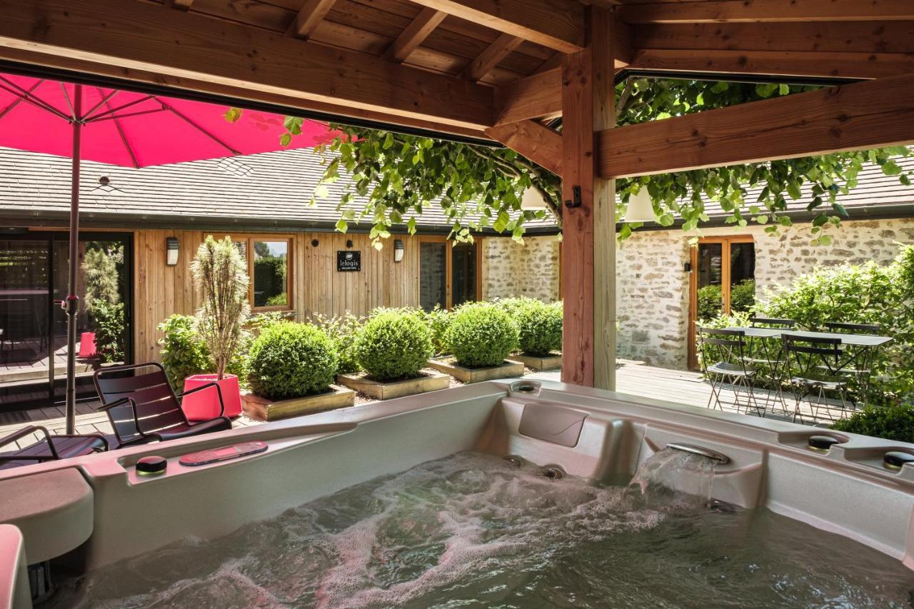 Le Domaine Des Pres Verts Suites & Chambres Avec Jacuzzi Privatif Jouey ภายนอก รูปภาพ